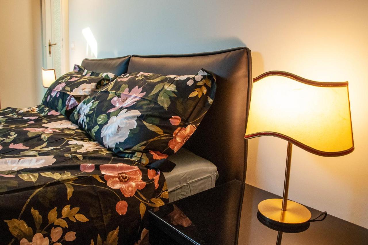 Suite Sommeiller Comfort In Centro Turin Bagian luar foto