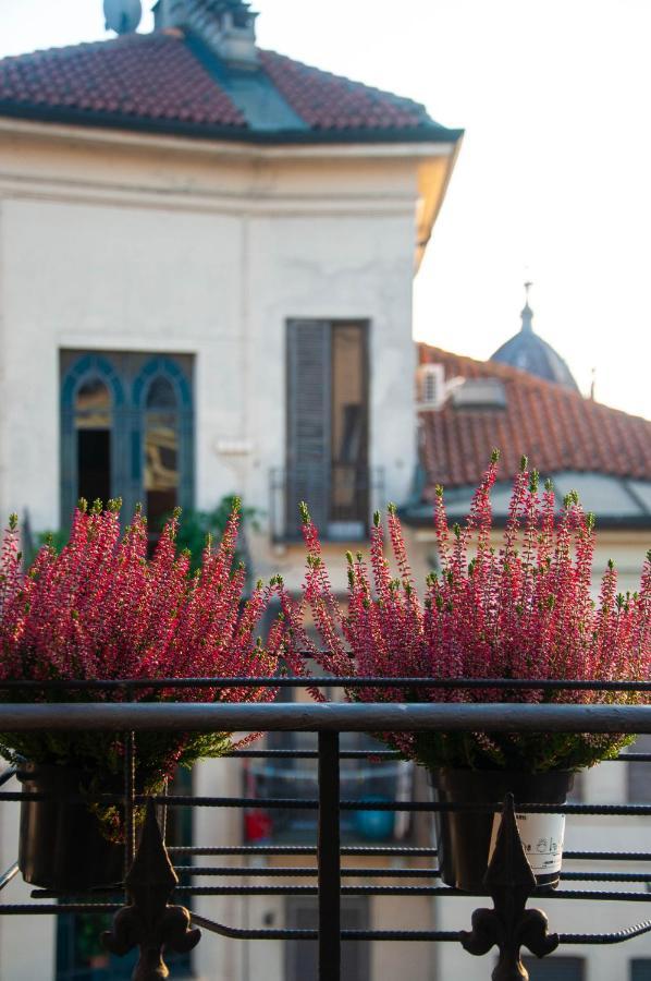 Suite Sommeiller Comfort In Centro Turin Bagian luar foto