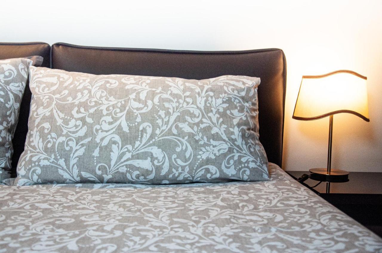 Suite Sommeiller Comfort In Centro Turin Bagian luar foto